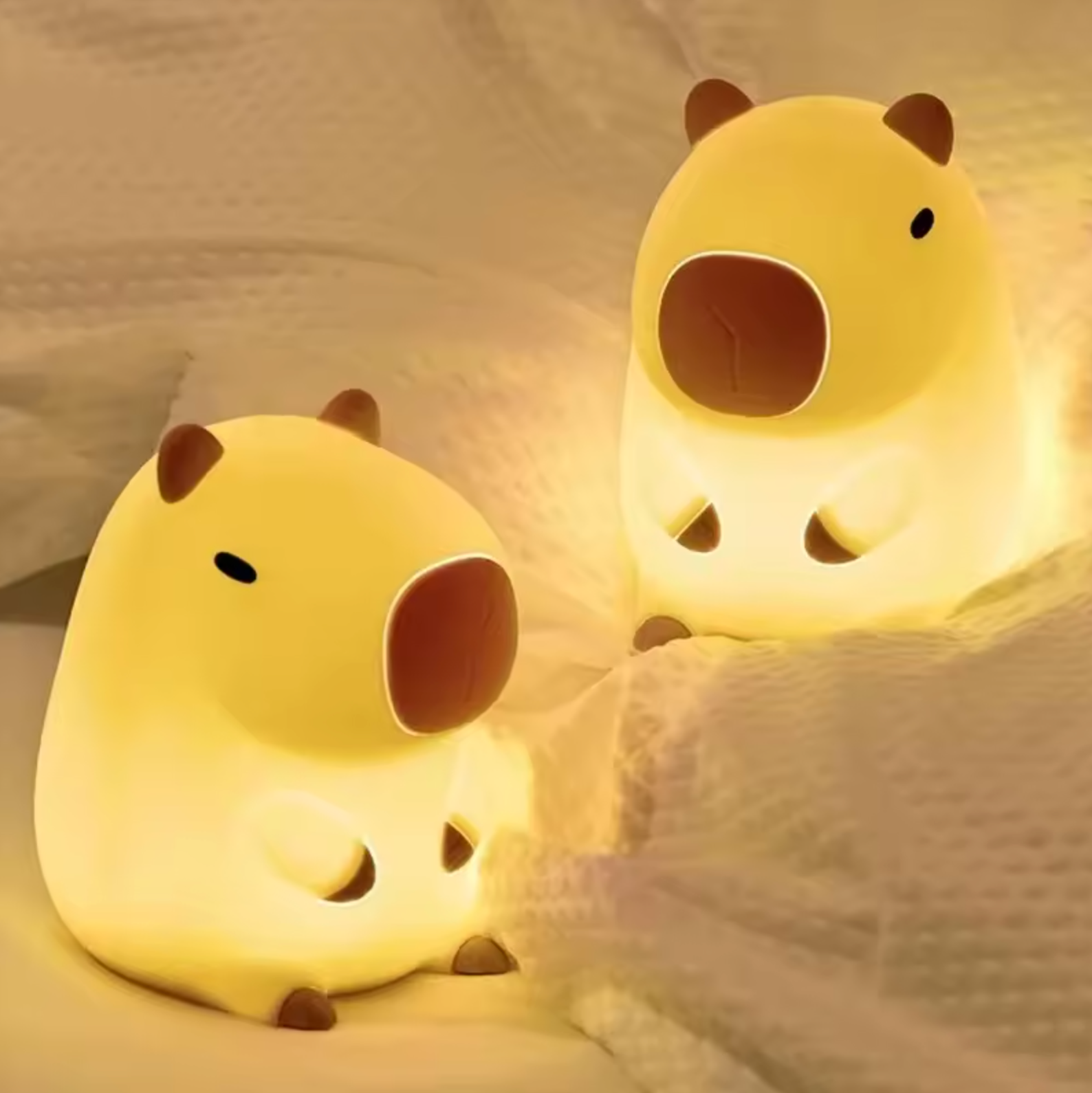 Capybara Night Light Lamp – Adorable Silicone Bedside Light for Kids & Bedrooms