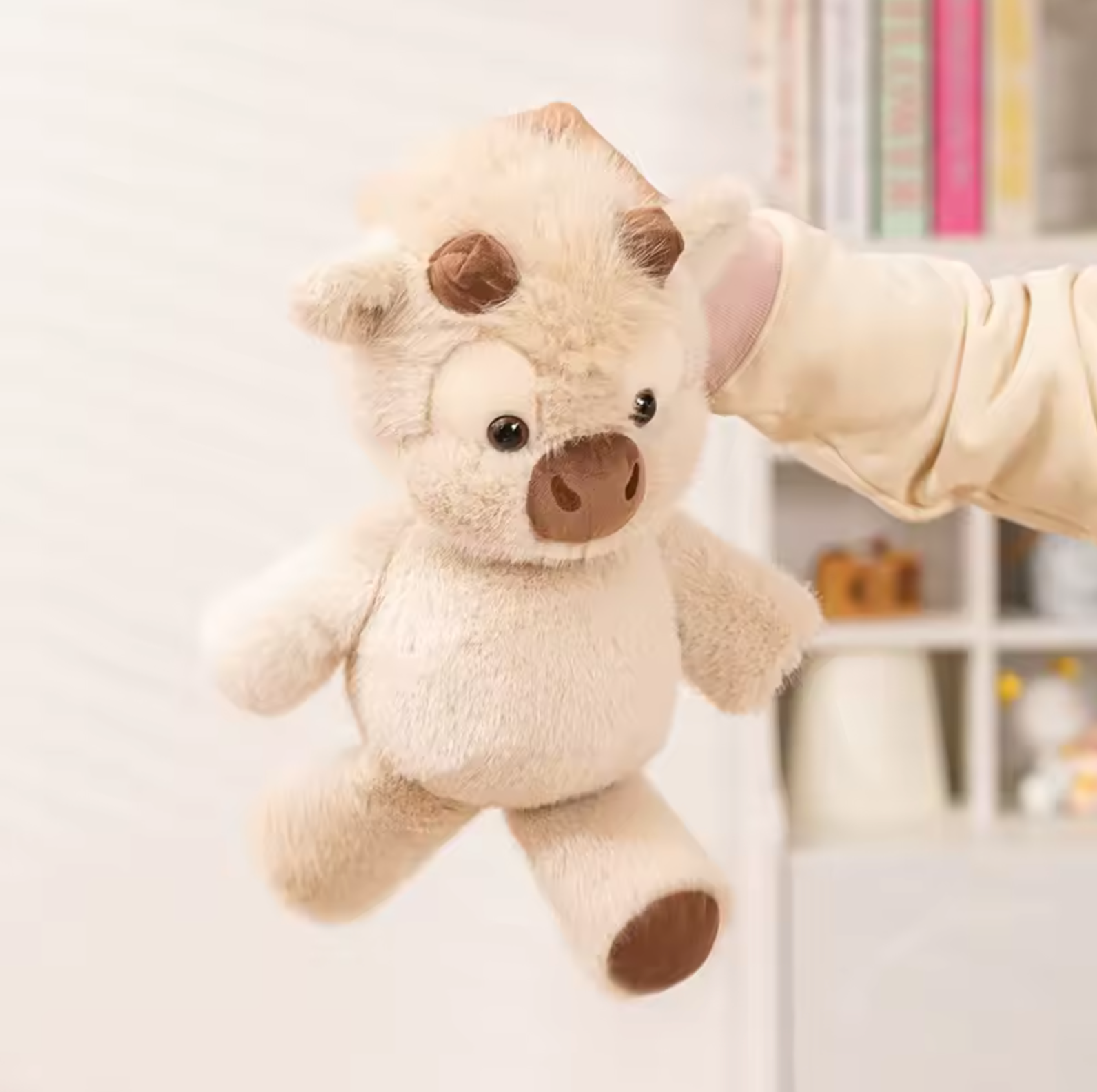 Highland Cow Running Plush Toy – Soft Huggable Cattle Teddy (40cm)