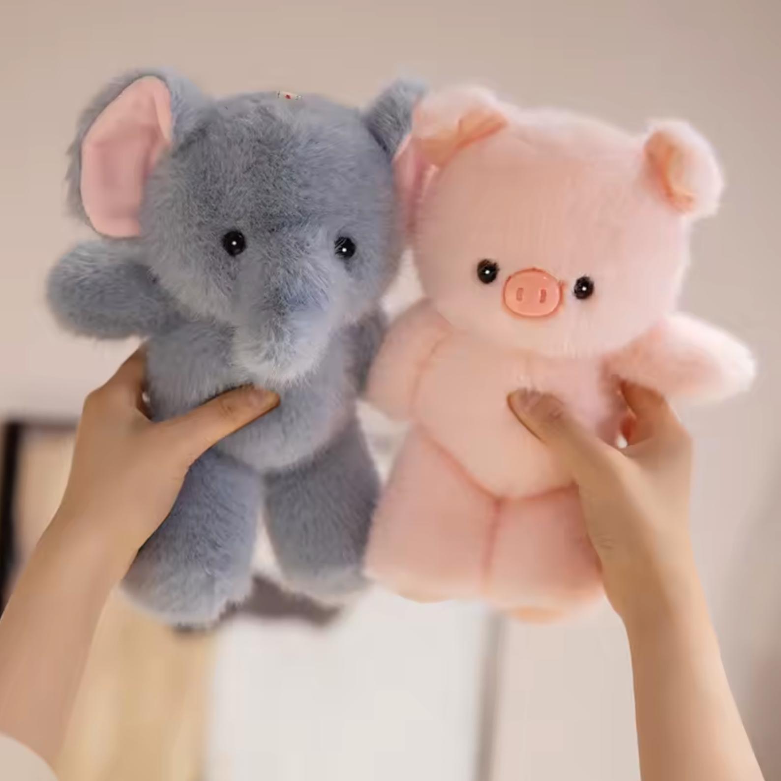 Running Porkie Plush Toy – Cute Shaking Pig That Looks Like It’s Running